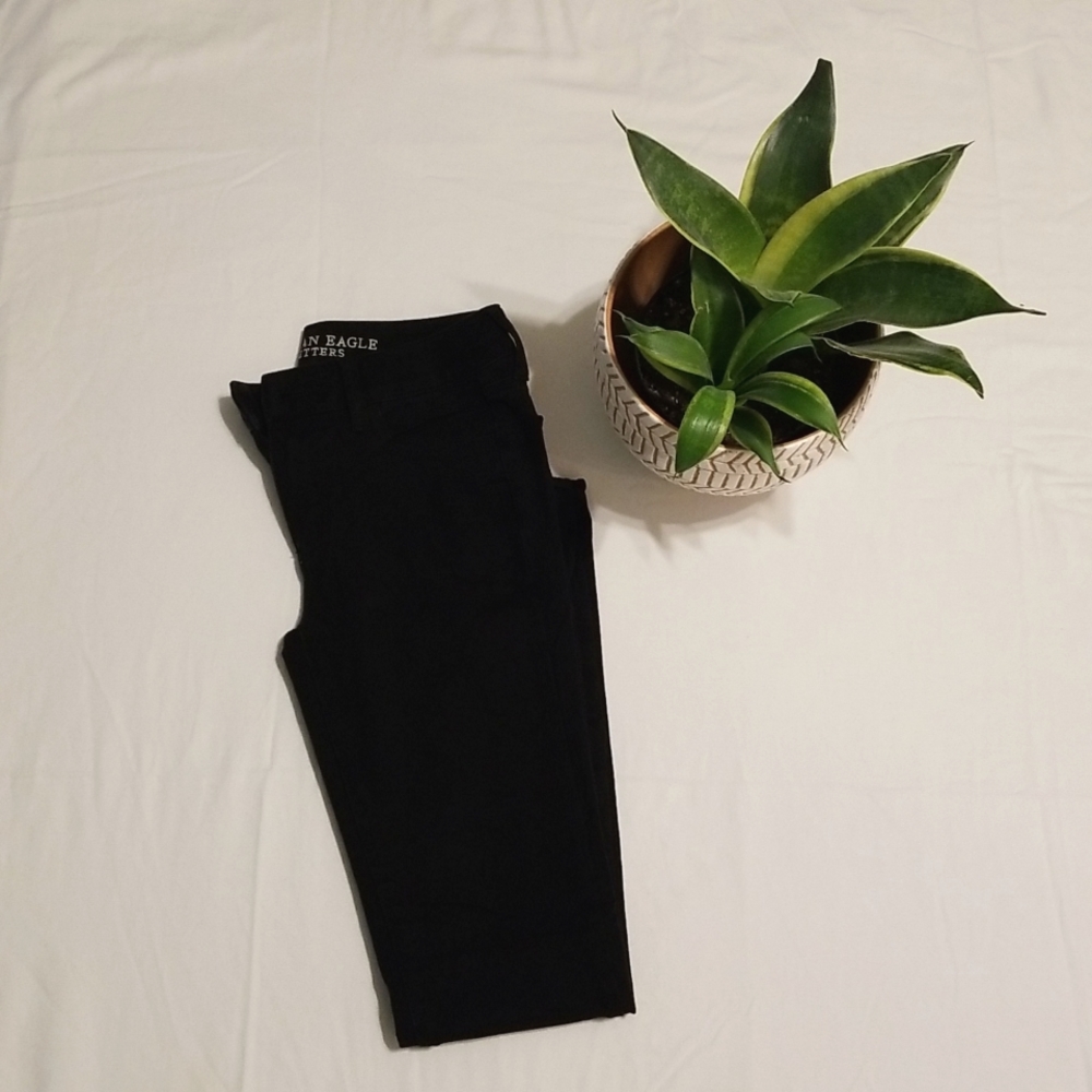 American Eagle Outfitters black zipper-front jeggings, size 2